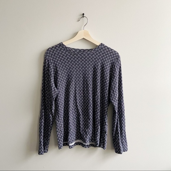 Patterned Long-Sleeve - Picture 1 of 3